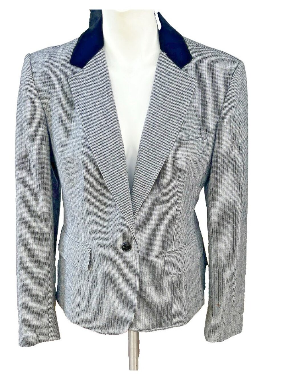 Vintage Evan-Picone Tweed Blazer Size 12 Gray Velvet Collar Dark Academia